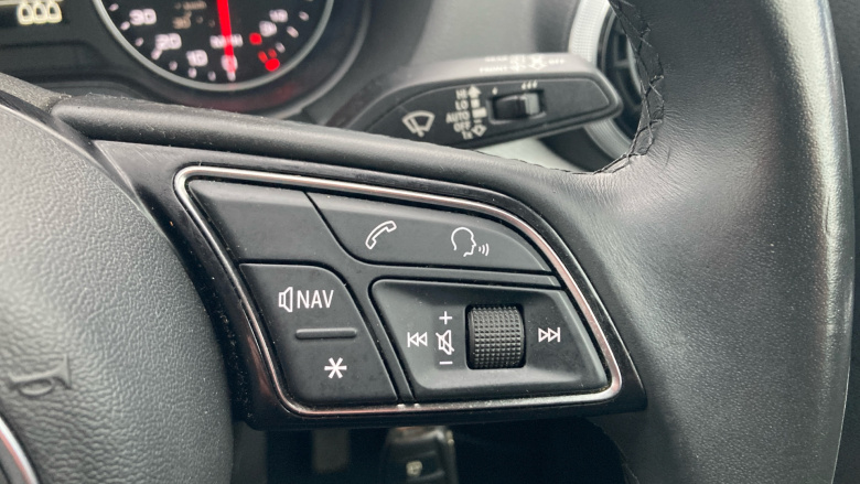 Audi Q2 30 TFSI Technik 5dr Petrol Estate